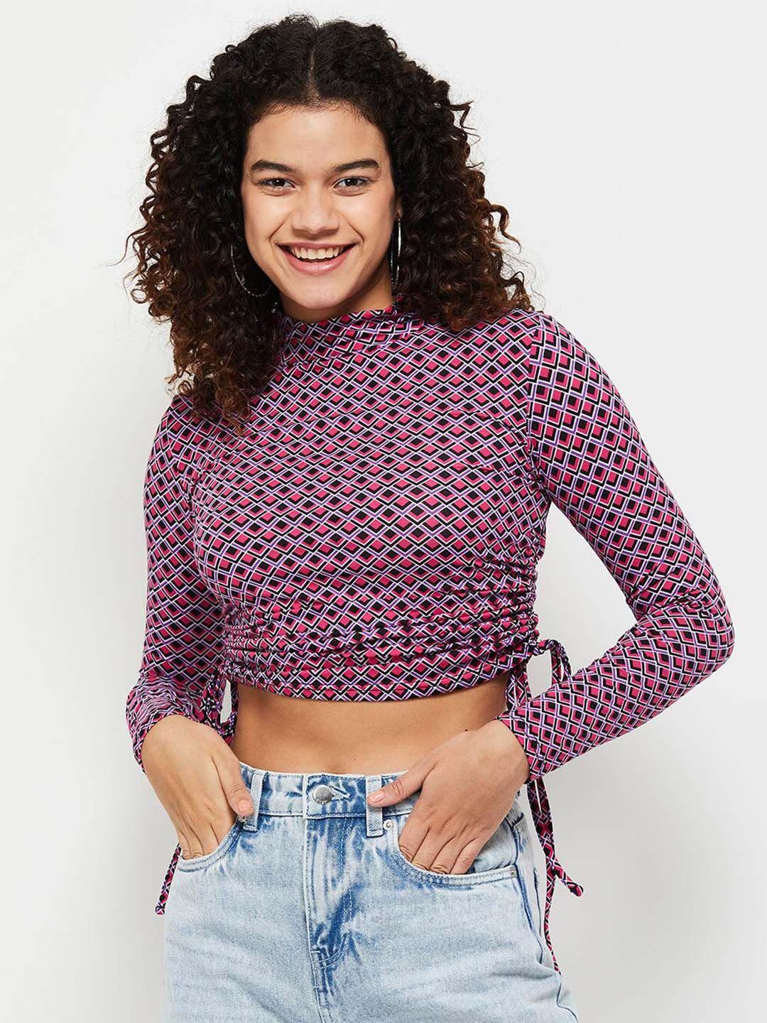 max women purple & pink geometric printed crop top