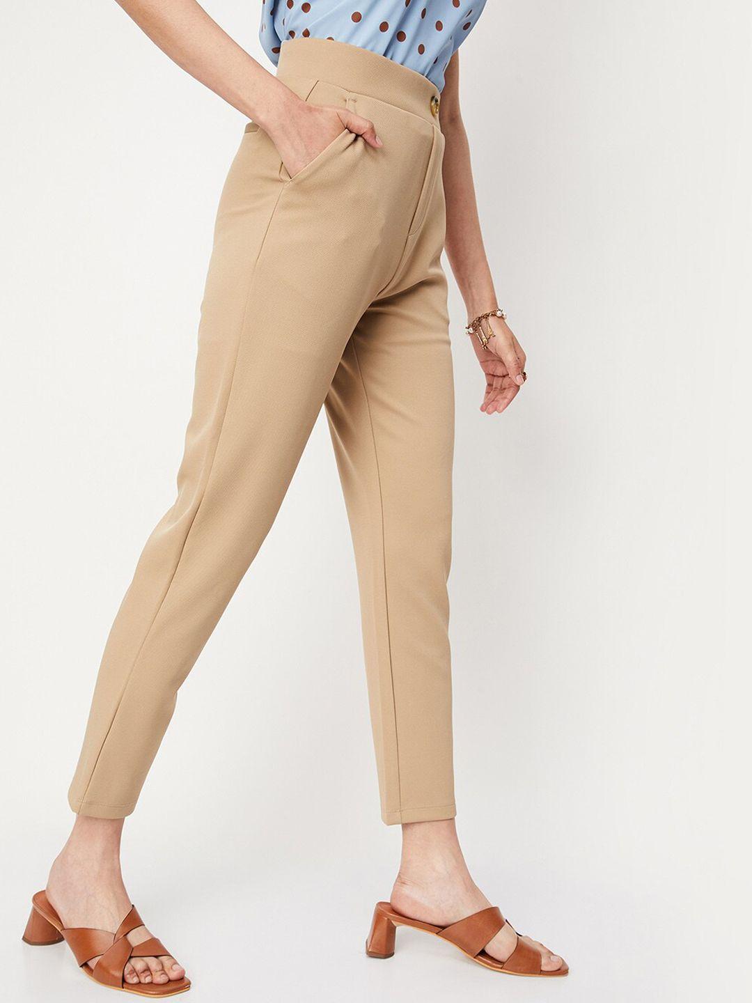 max women regular fit mid-rise cropped trousers