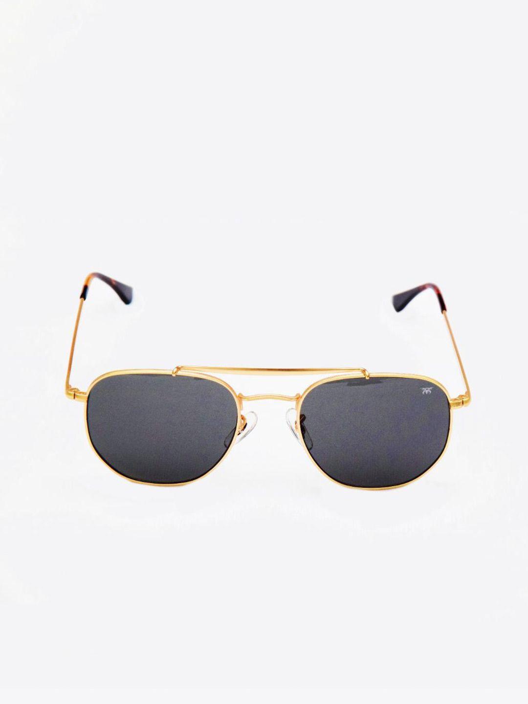 mayhem unisex aviator sunglasses with uv protected lens