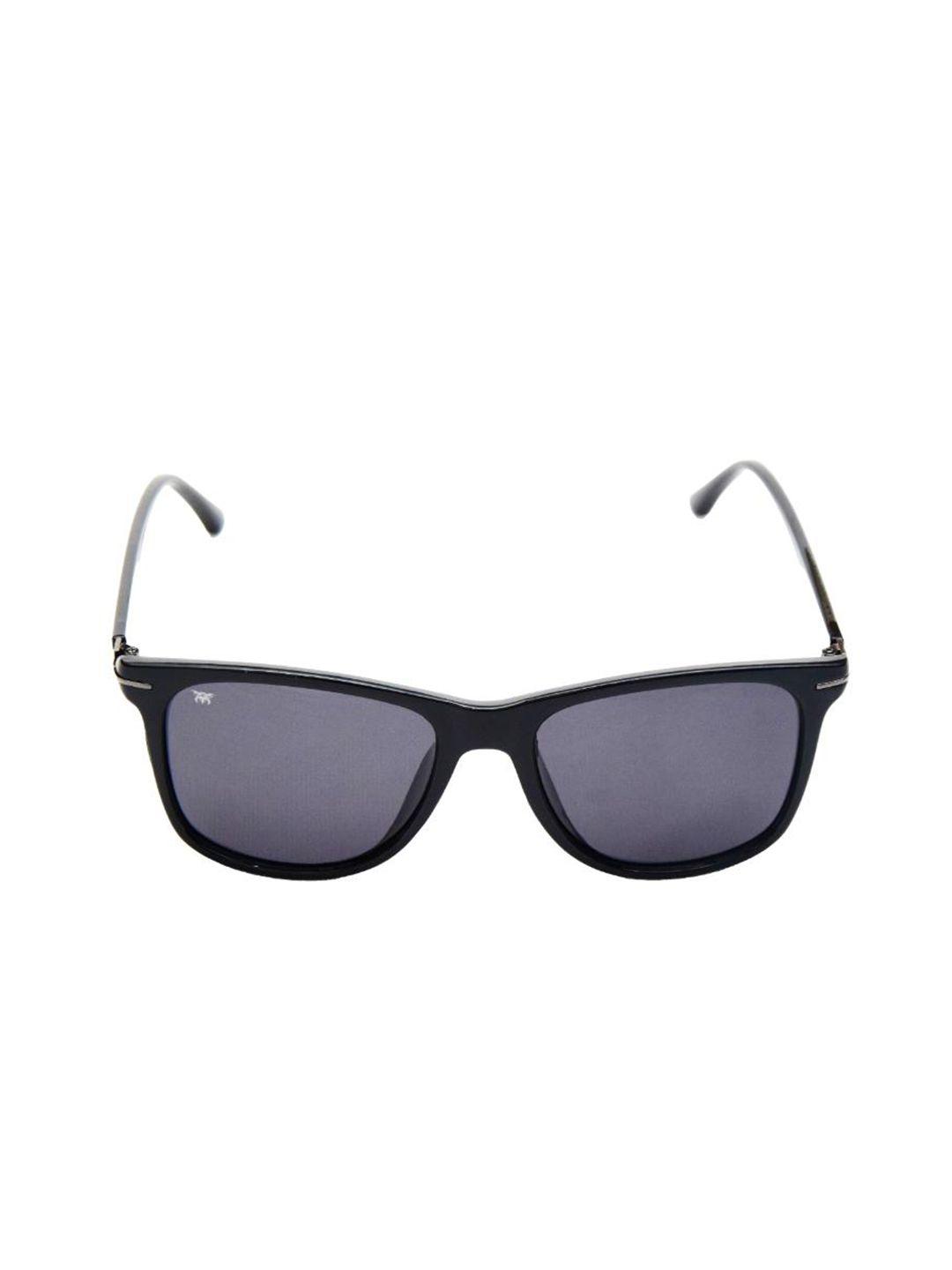 mayhem unisex rectangle sunglasses with uv protected lens aup6090c3