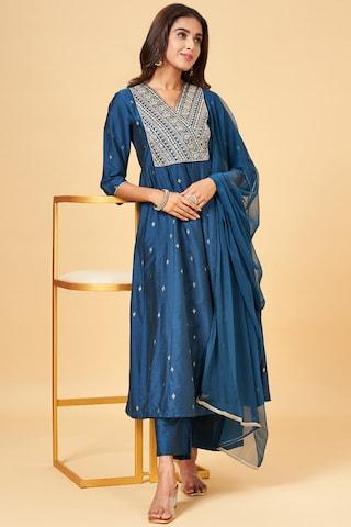 medium blue embroidered ethnic 3/4th sleeves v-neck women regular fit  pant kurta dupatta set