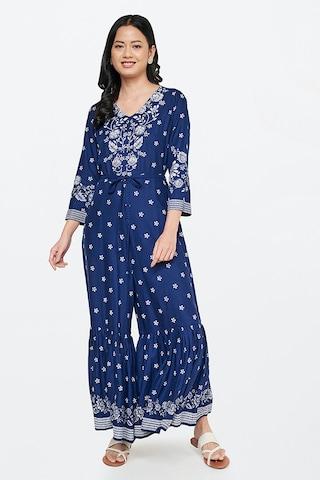 medium blue printeded v neck casual ankle-length 3/4th sleeves women flared fit jumpsuit