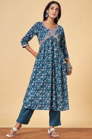 medium blue embellished casual 3/4th sleeves round neck women regular fit  pant kurta set