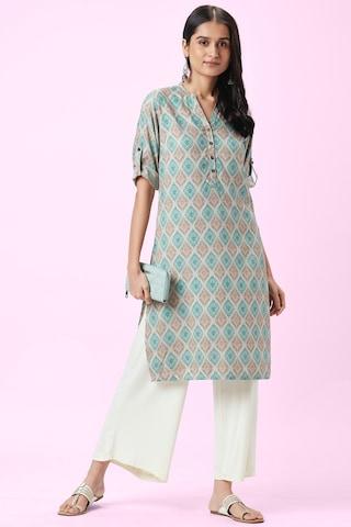 medium blue print casual mandarin 3/4th sleeves knee length women regular fit kurta