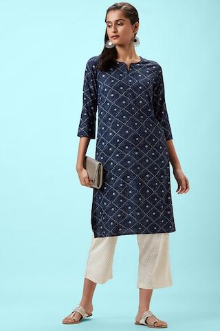 medium blue printed ethnic round neck 3/4th sleeves calf-length women regular fit kurta pant set