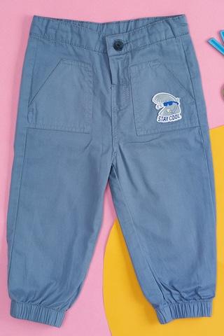 medium blue solid full length low rise casual baby regular fit trousers