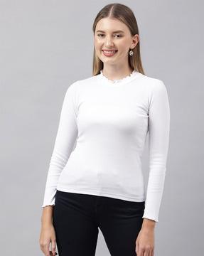 medium-length round-neck top