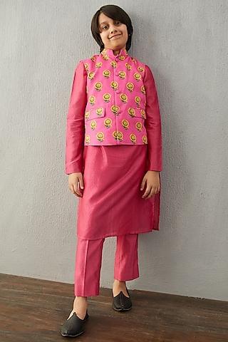 medium pink kurta set with bandi jacket