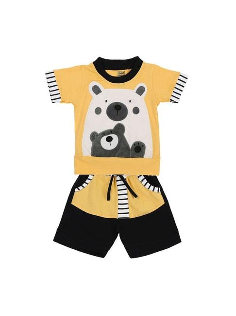 mee mee kids yellow & black applique t-shirt with shorts