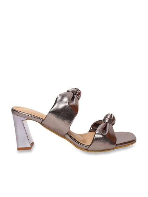 melange by lifestyle women's pewter casual sandals