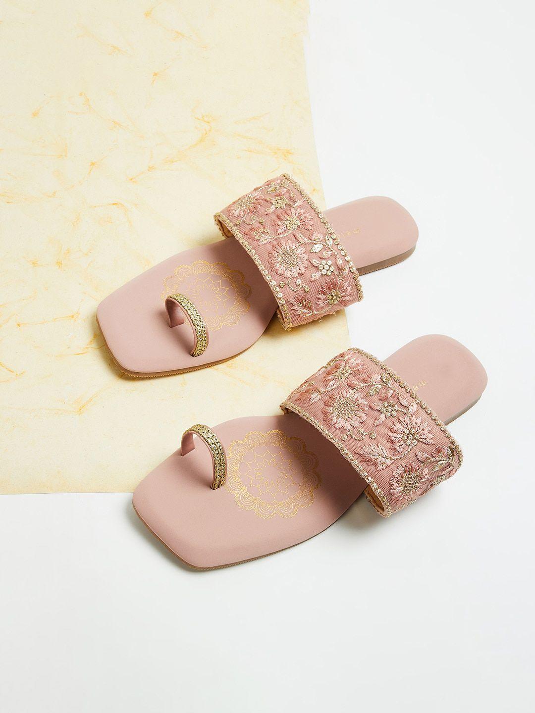 melange by lifestyle women embellished ethnic one toe flats