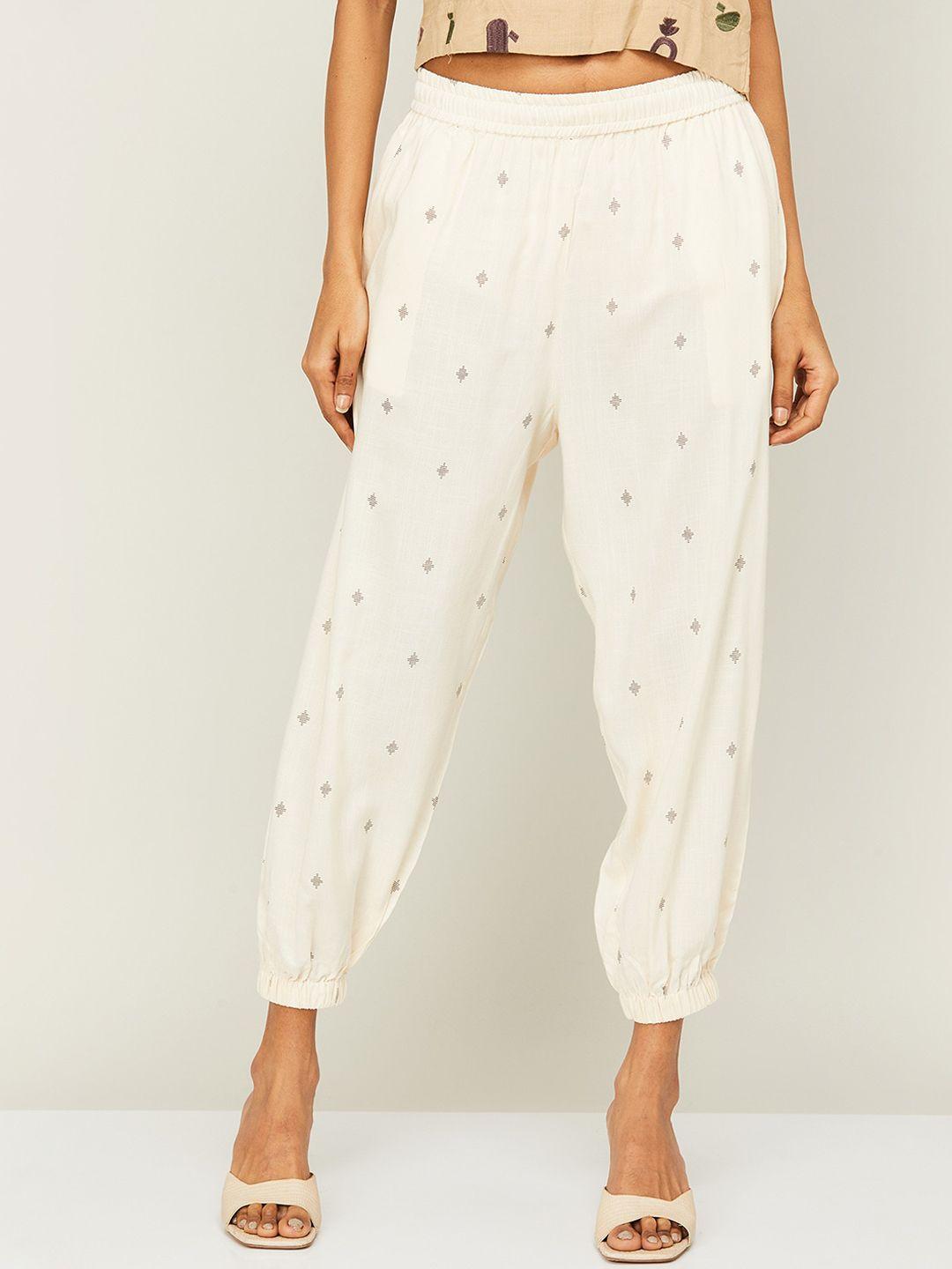 melange by lifestyle women printed mid-rise joggers