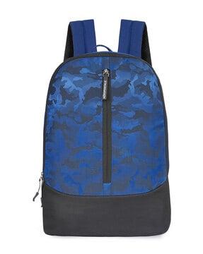 men 18" camouflage laptop backpack with zip closure