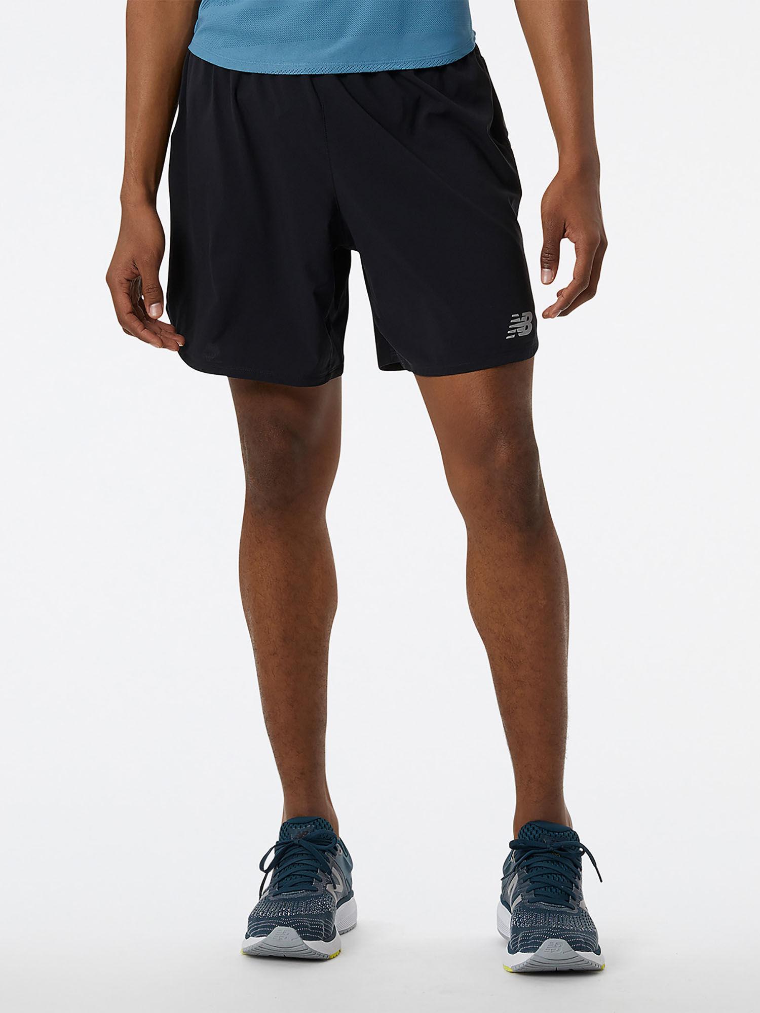 men black mid rise sports shorts