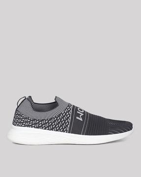 men brand knit slip-on running shoes