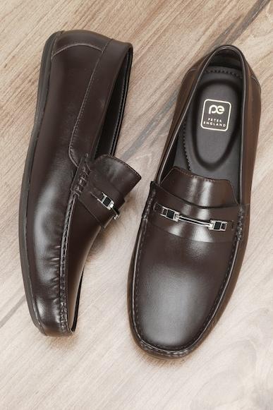 men brown loafers
