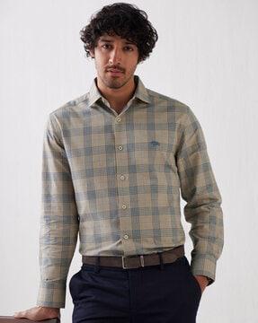 men checked slim fit shirt with cutaway collar
