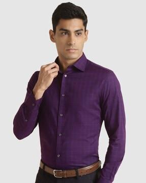 men checked slim fit shirt with spread collar