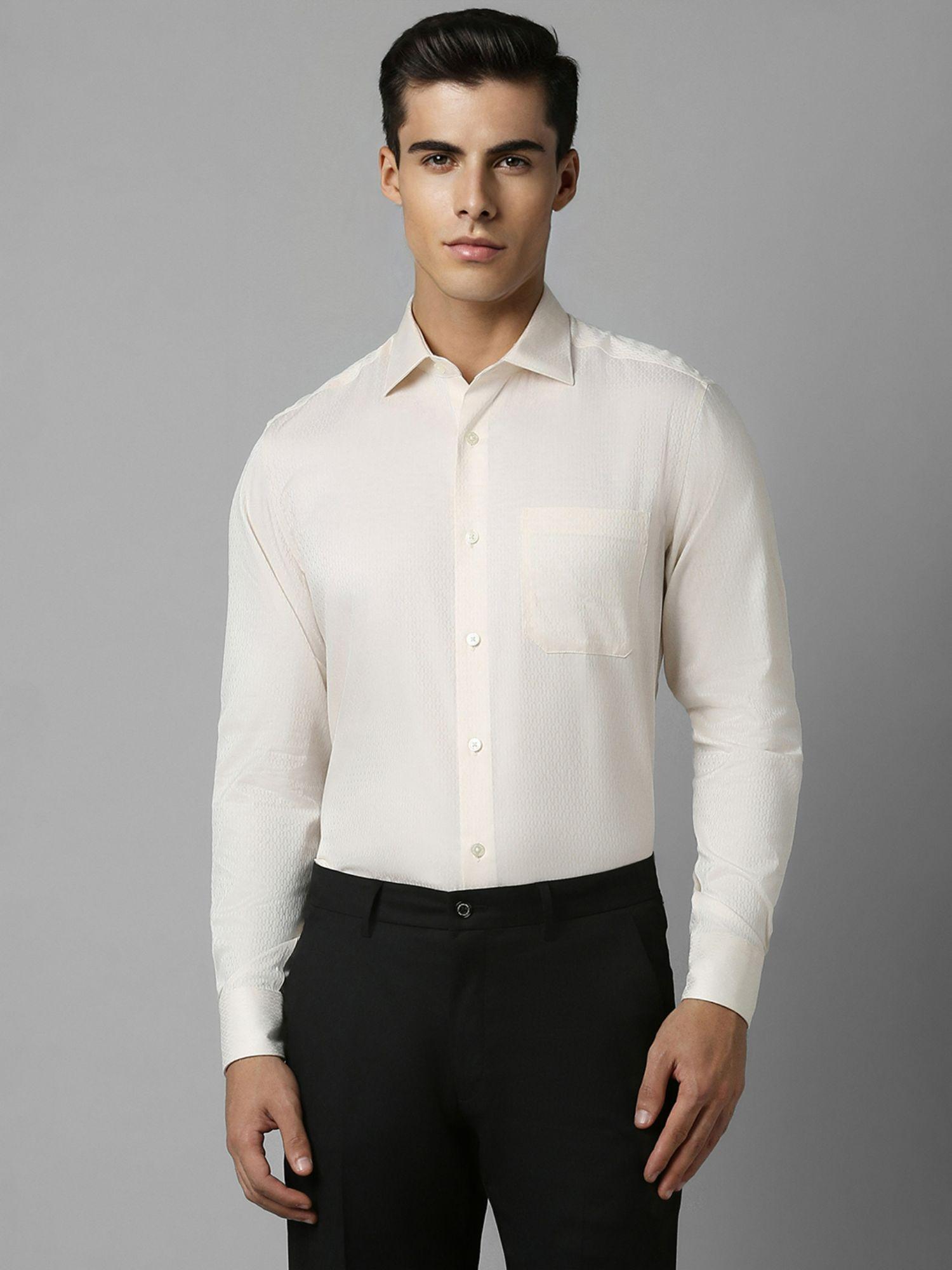 men cream classic fit textured full sleeves formal shirt