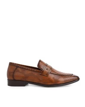 men croc-embossed formal slip-on shoes