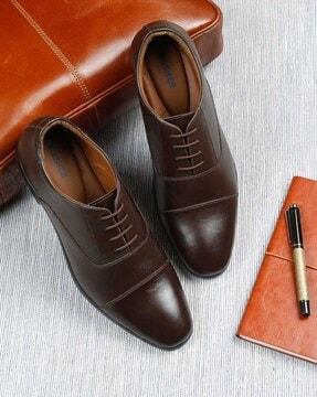 men derby shoes with lace fastening