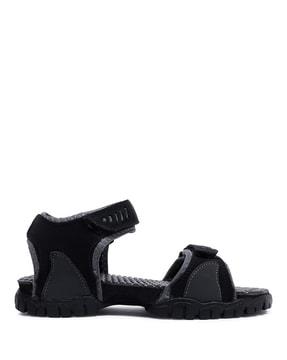 men double-strap sandals with velcro fastening