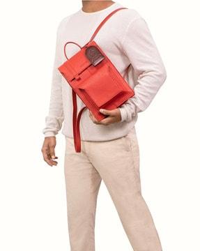 men everyday backpack with adjustable straps