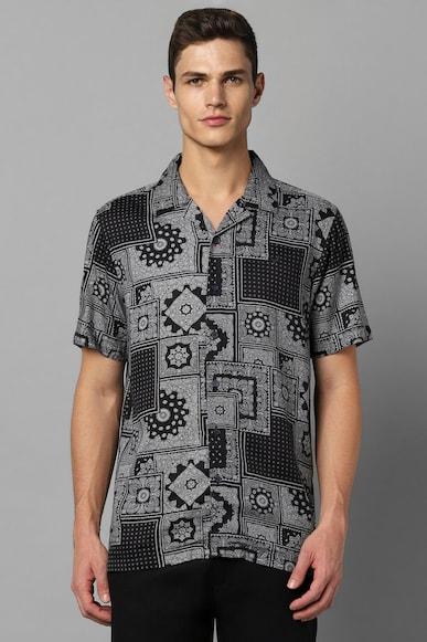 men grey custom fit print half sleeves casual shirts