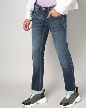 men mid-wash relaxed fit jeans