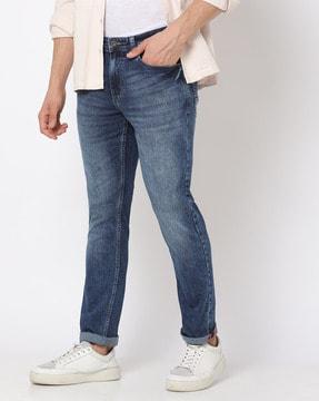 men-mid-wash-straight-fit-jeans