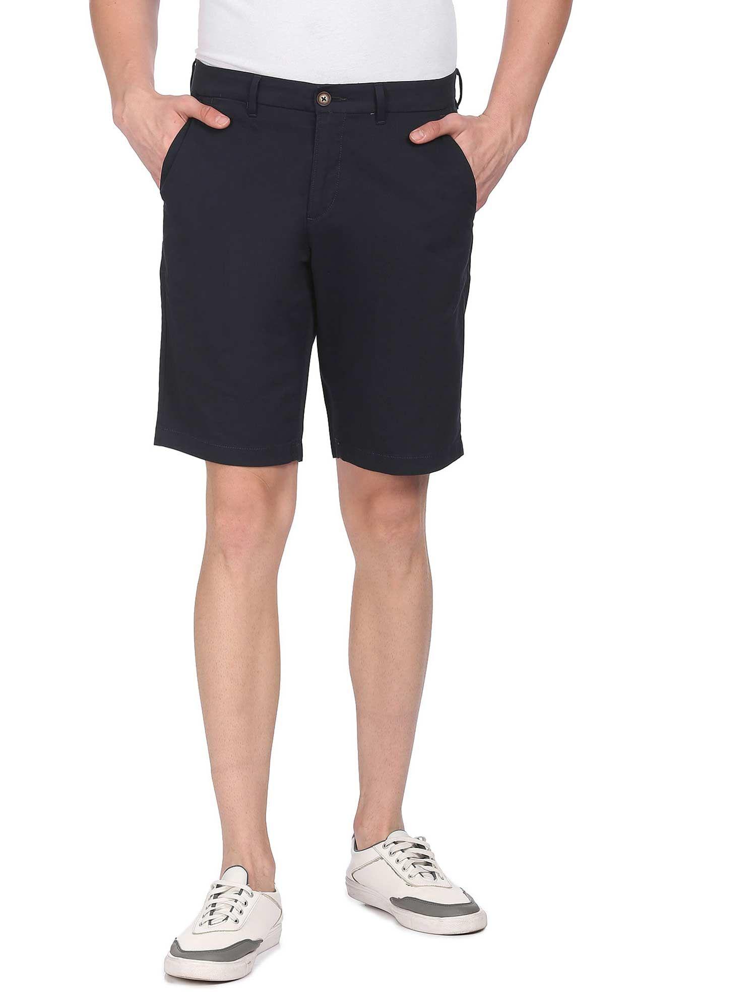 men navy blue slim fit mid rise shorts