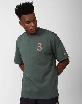 men numeric print slim fit round-neck t-shirt