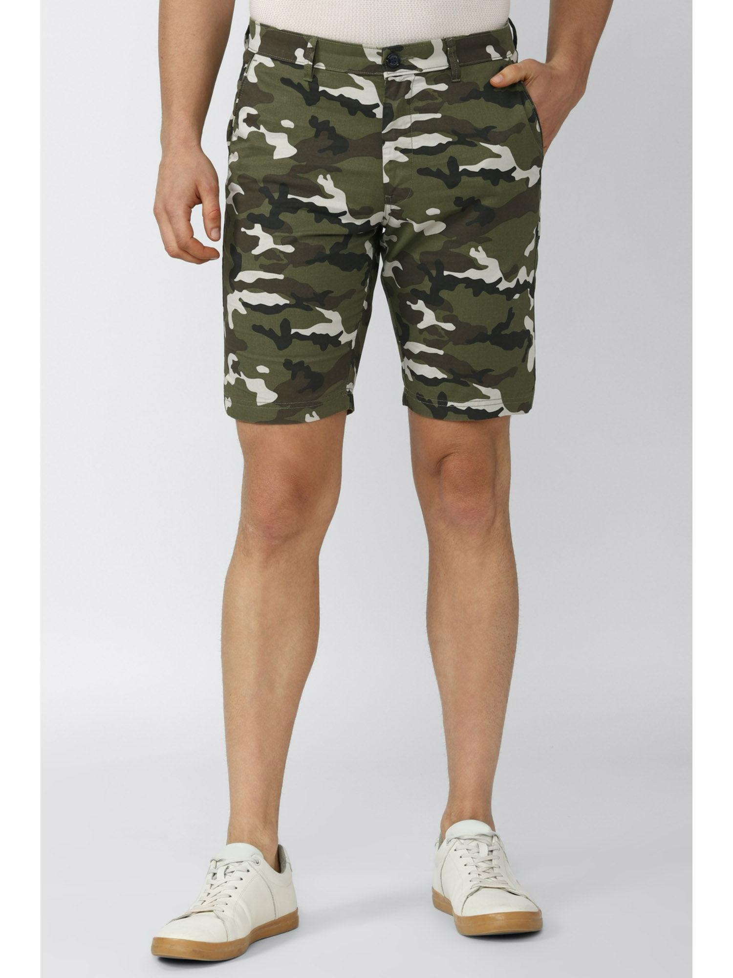 men olive shorts