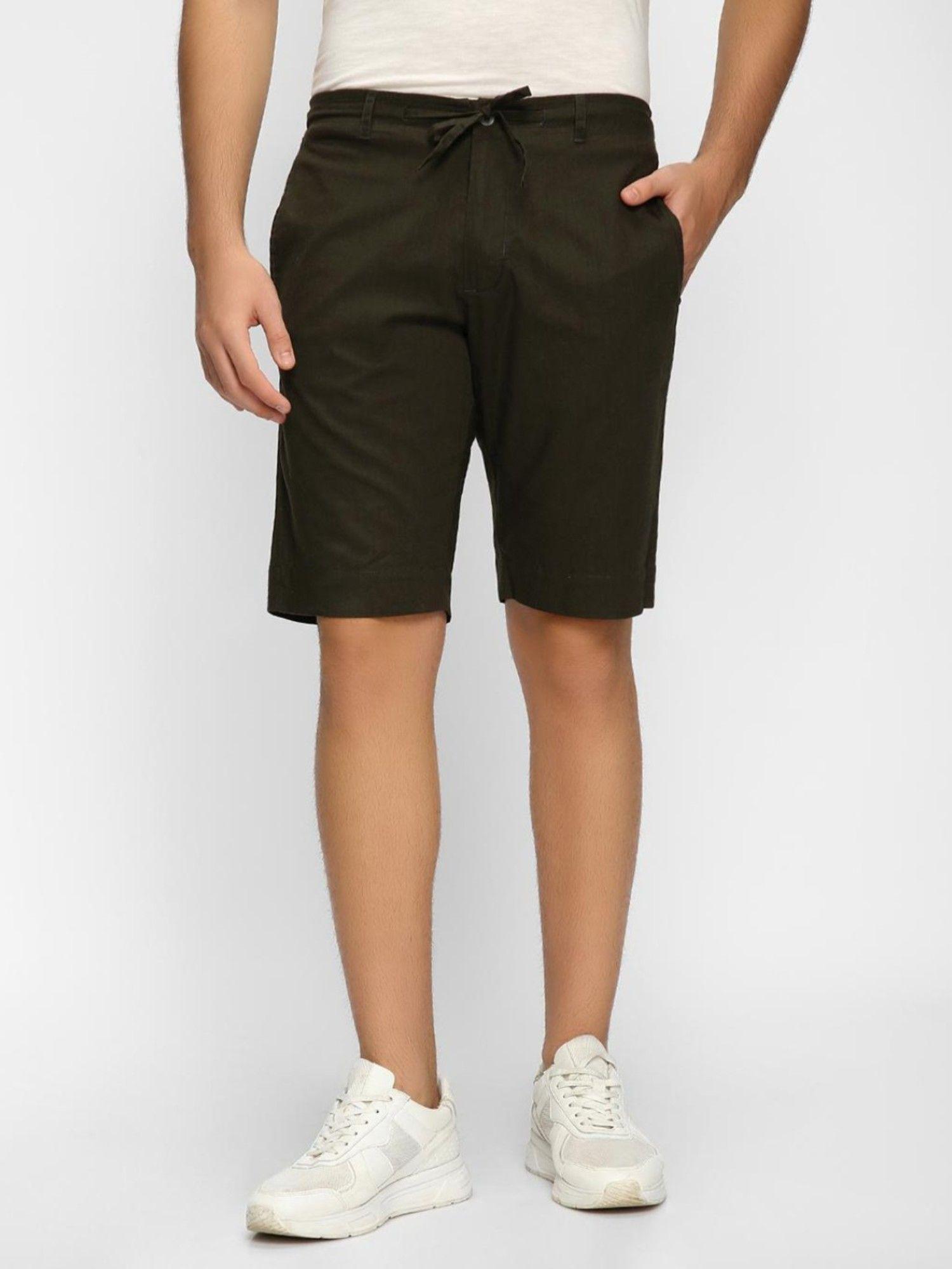 men olive solid regular fit shorts