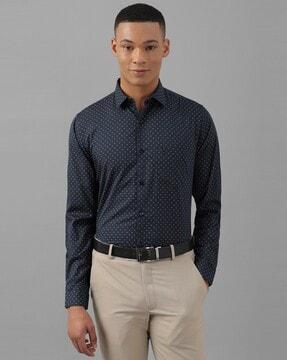 men polka-dot slim fit shirt with patch pocket