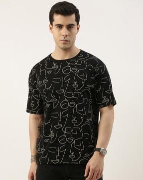 men-printed-oversized-fit-round-neck-t-shirt