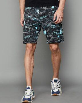 men printed regular fit flat-front shorts