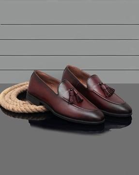 men regular fit formal shoes with round toes