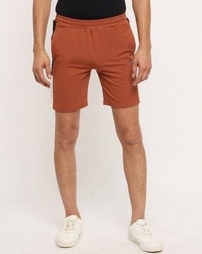men regular fit shorts with insert pockets
