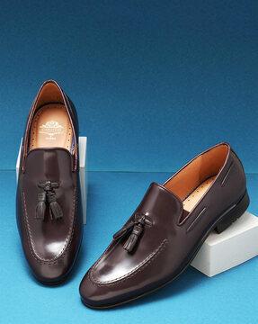 men round-toe formal shoes with tassels