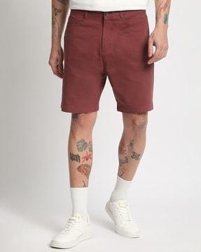 men slim fit shorts with insert pockets