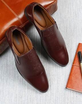 men slip-on heeled shoes with pointed