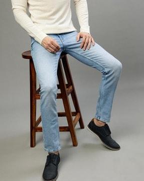 men straight fit jeans with 5 pocket-styling