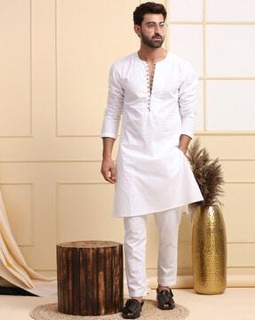 men stylised fit kurta with full-length sleeves