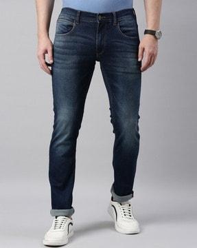 men tapered fit jeans with 5-pocket styling