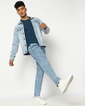 men washed relaxed fit jeans