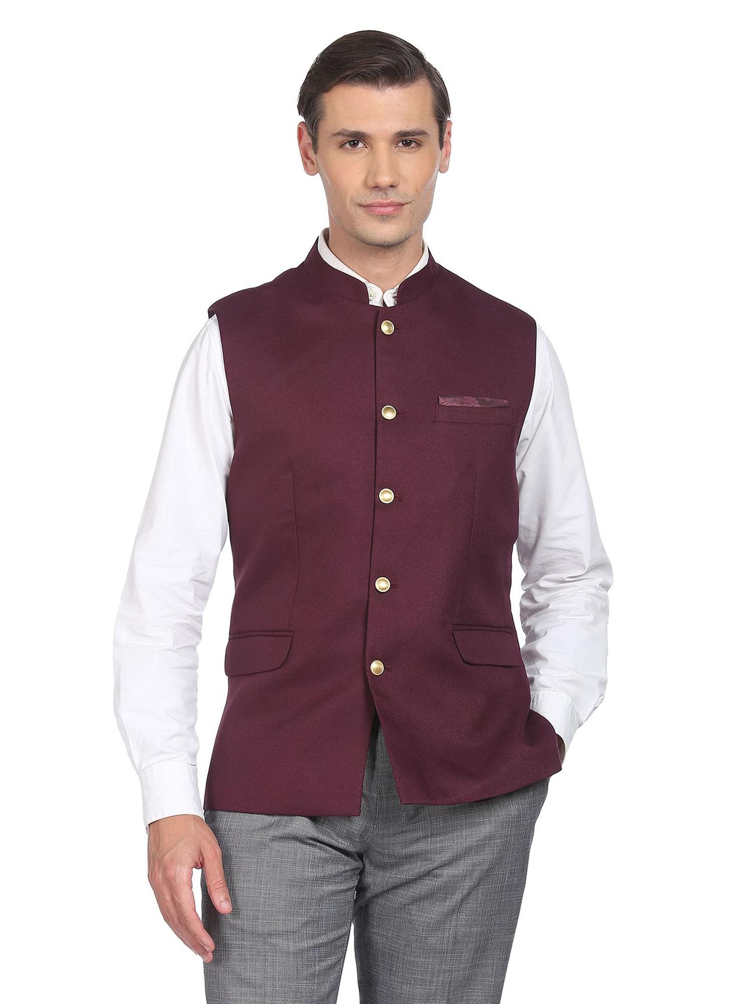 men-wine-textured-tailored-regular-fit-nehru-jacket
