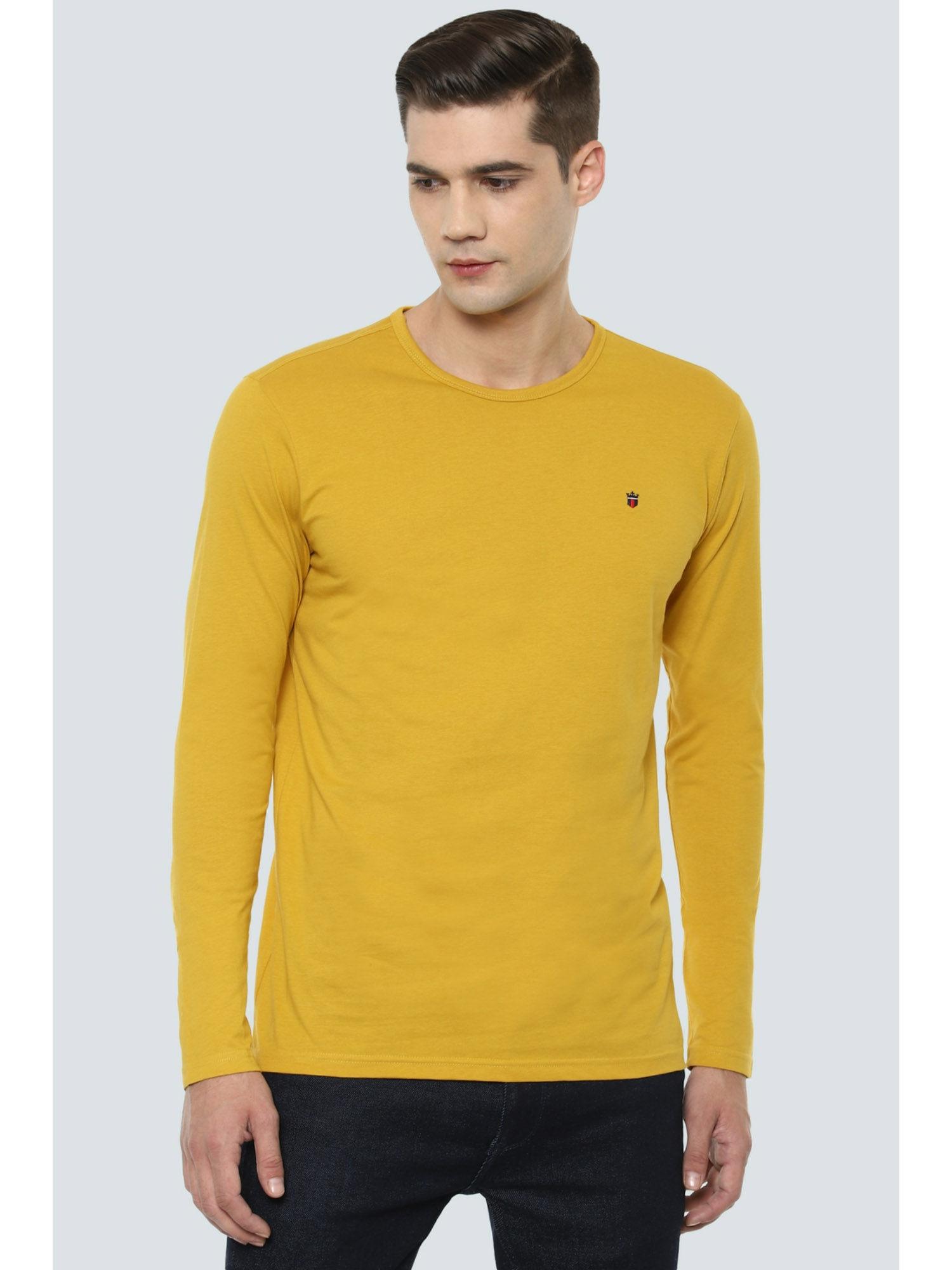 men yellow t-shirt