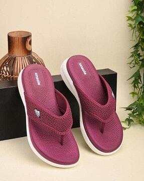 men's-t-strap-flip-flops-with-knitted-straps
