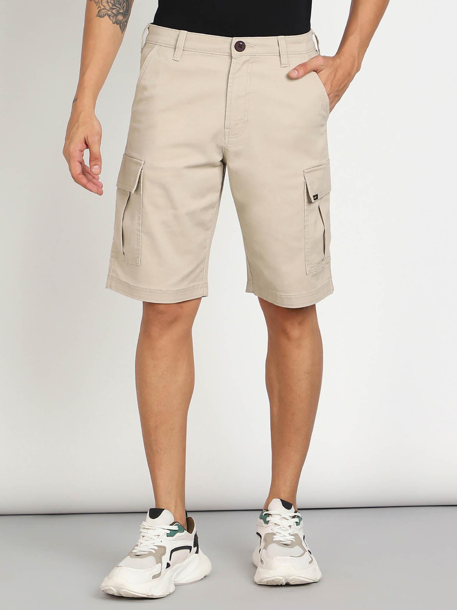 men's beige cargo shorts